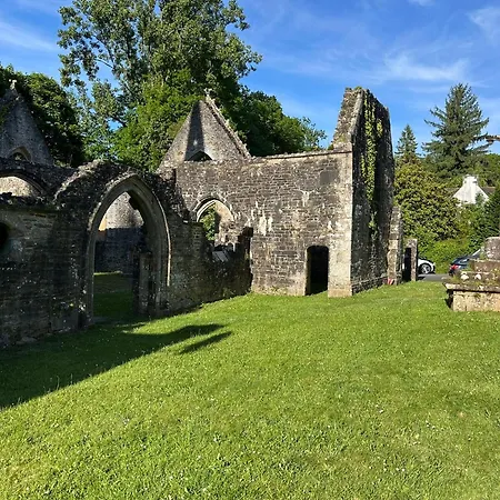 Moulin De Brezal Et étang à 20 Minute De La * Plounéventer